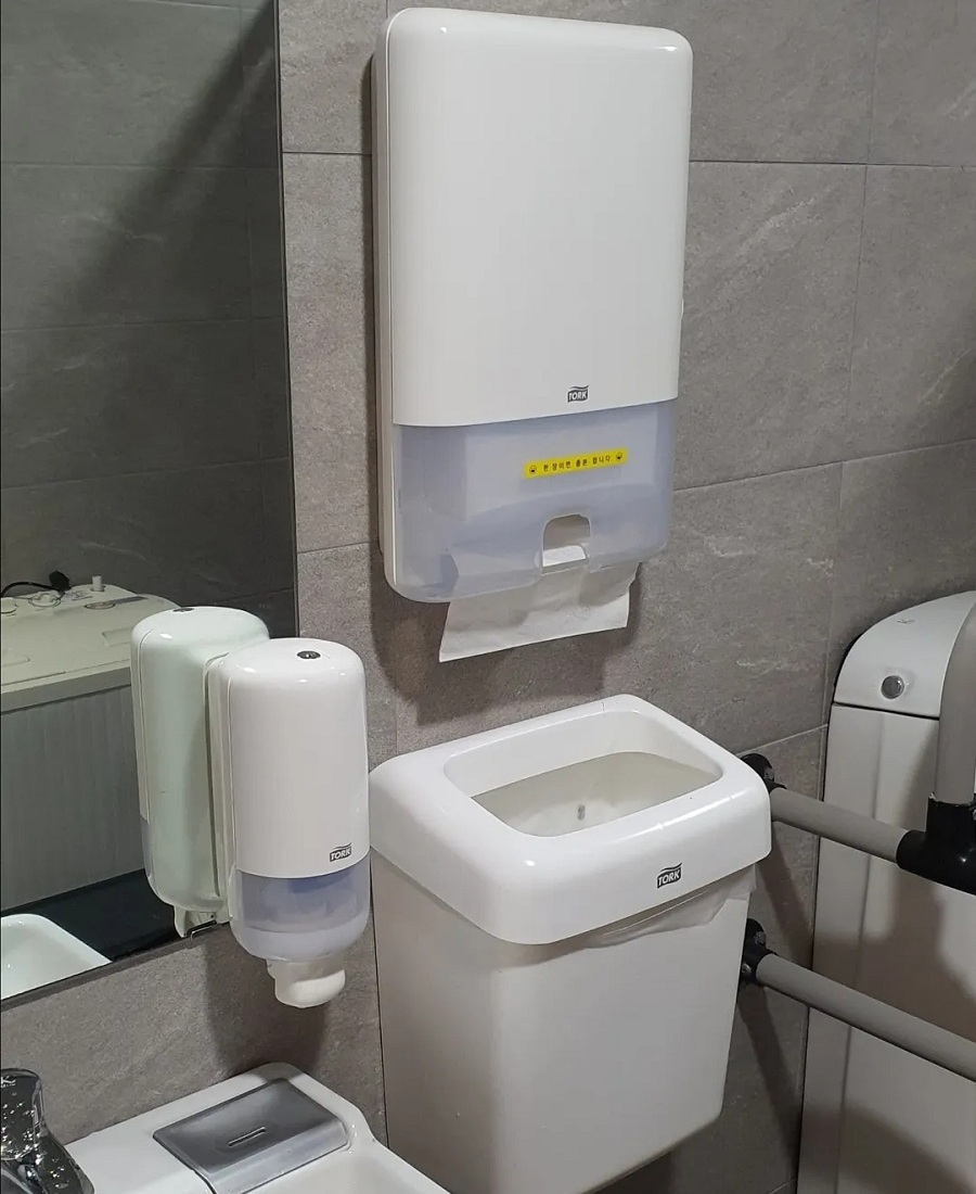 KakaoTalk_20250805_163613439_05.jpg